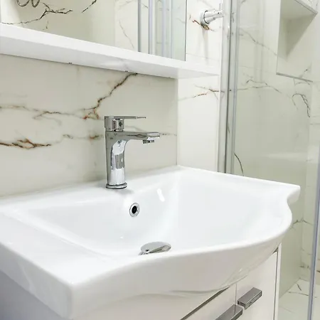 1 Bedroom 1022 Апартаменты Дуррес