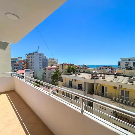 1 Bedroom 1022 *