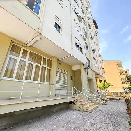 1 Bedroom 1022 *